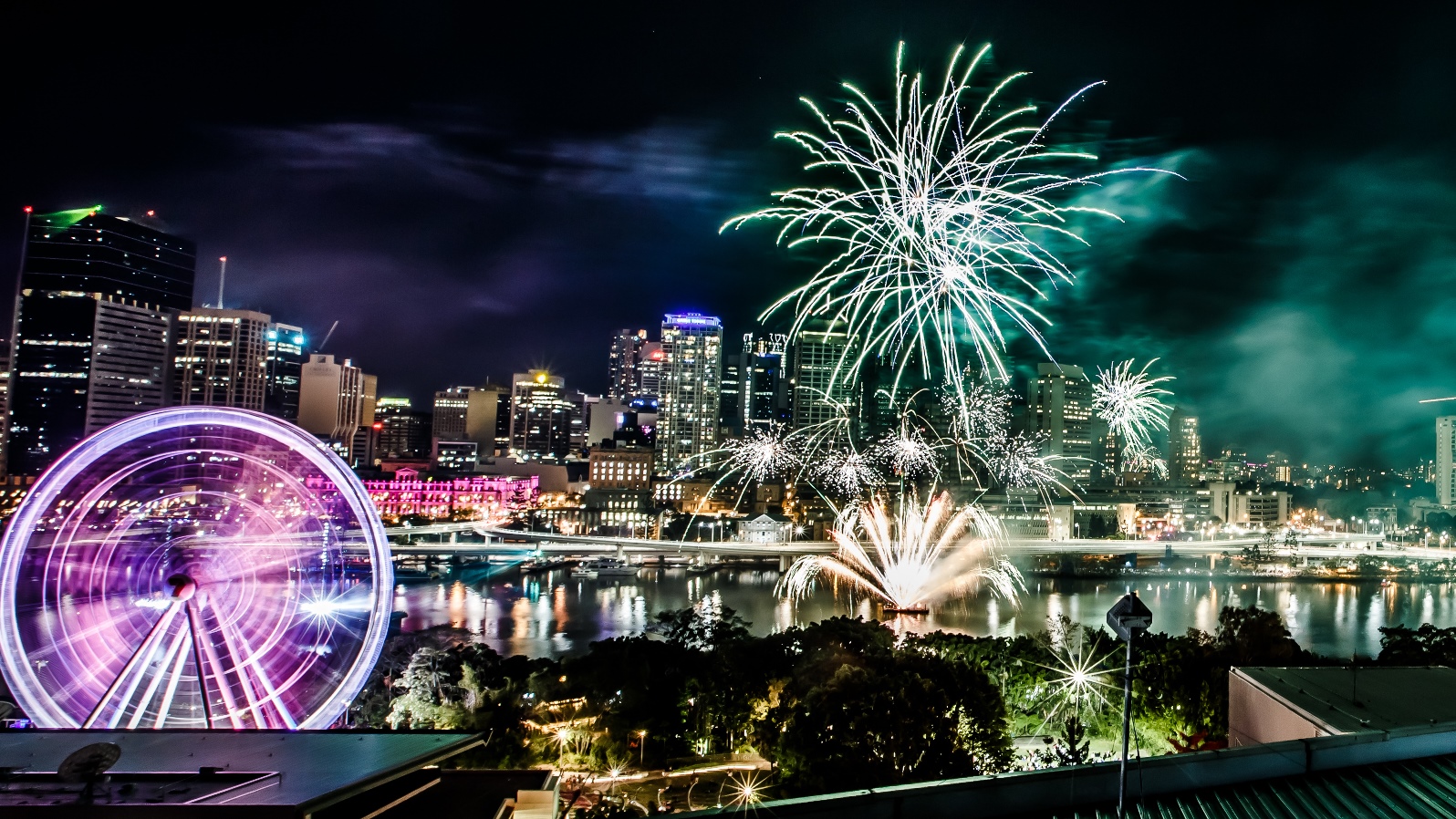 Brisbane Festival And Riverfire Rydges South Bank Brisbane