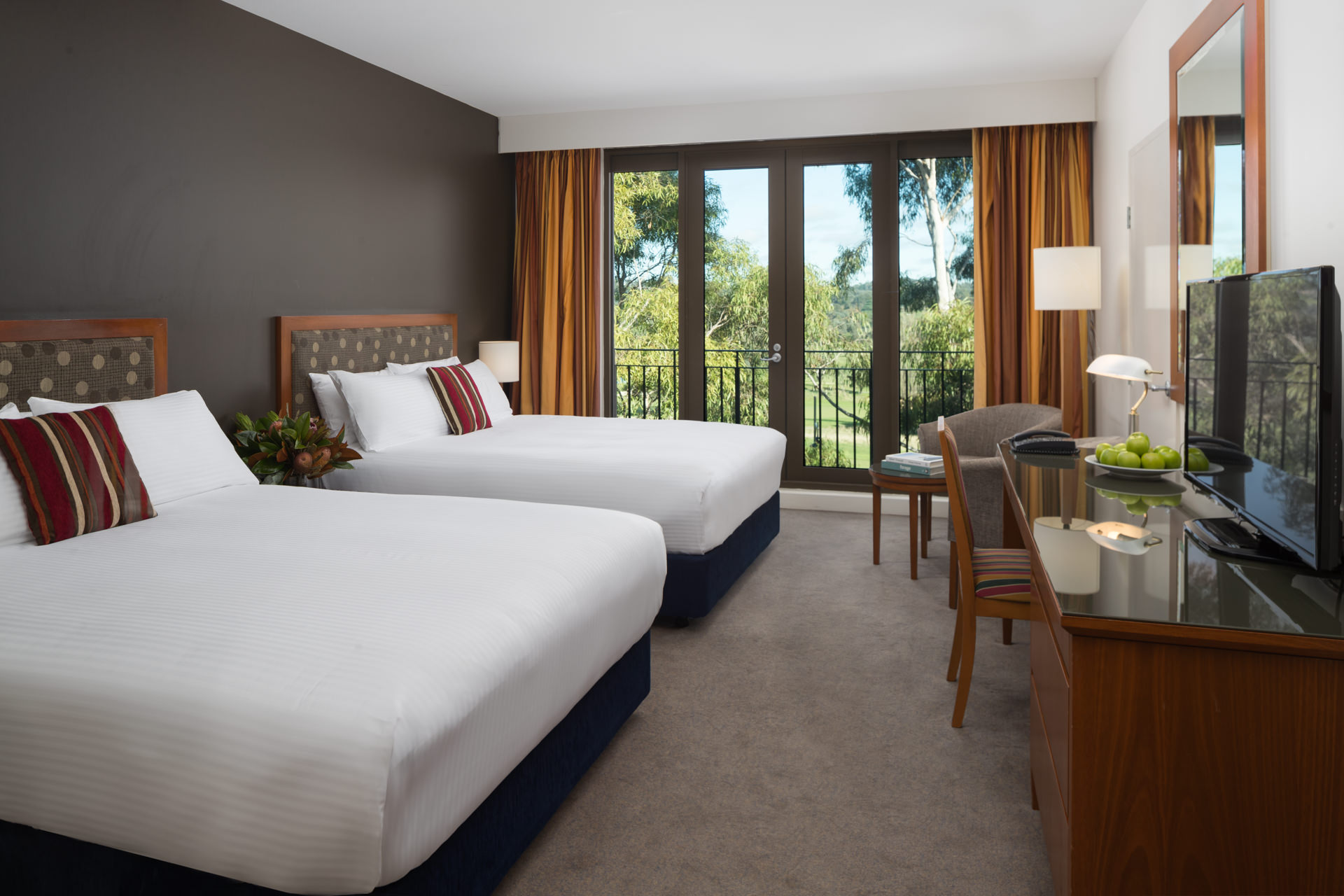 Golf View Family Room Yarra Valley Lodge